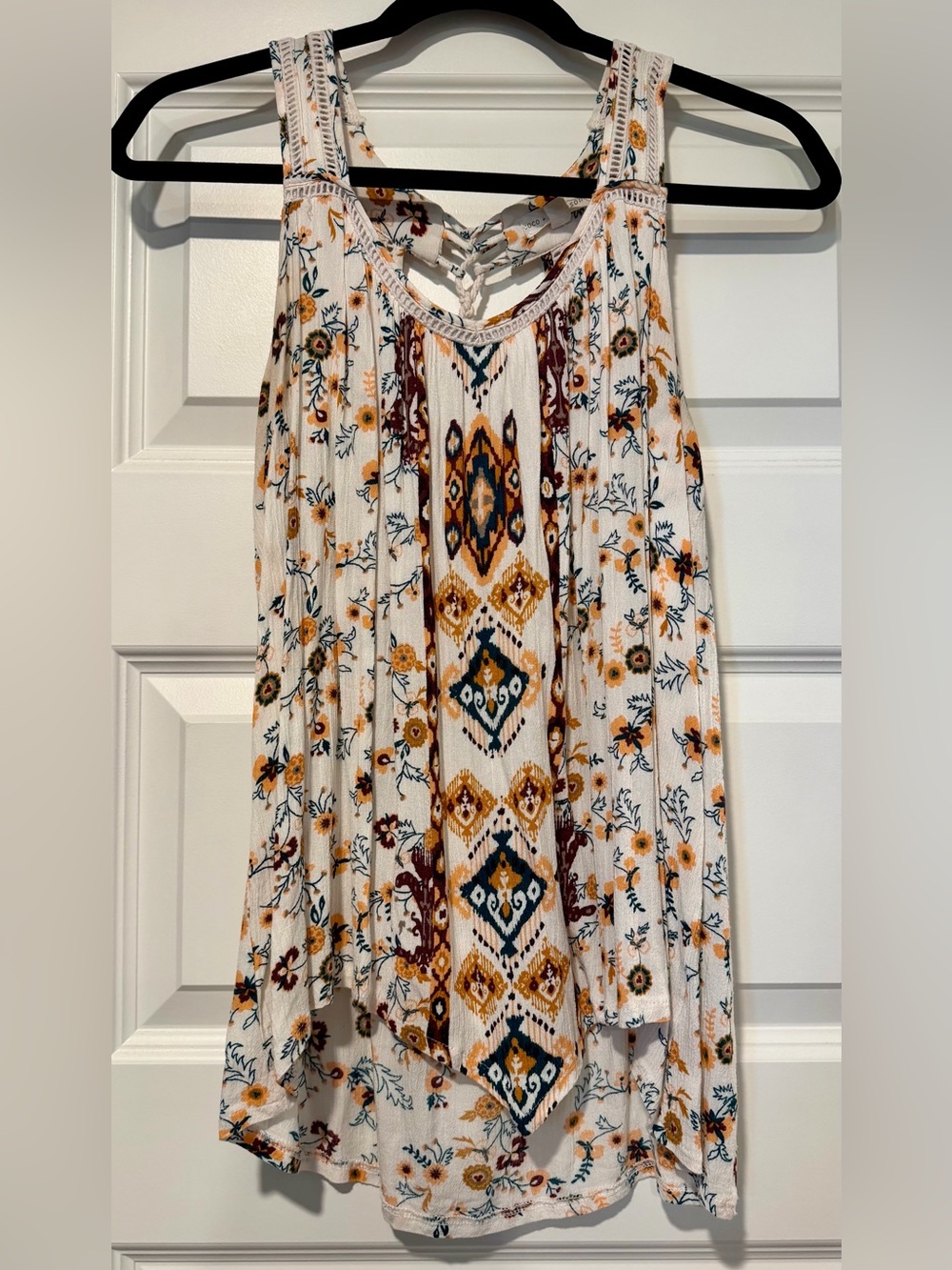 Coco + Jaimeson Boho Floral Tie-Back Tank Top